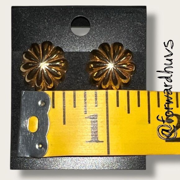 Bundle Sale 3 for $15 | Gold Tone Floral Stud Earrings – 1/2” - Picture 4 of 7